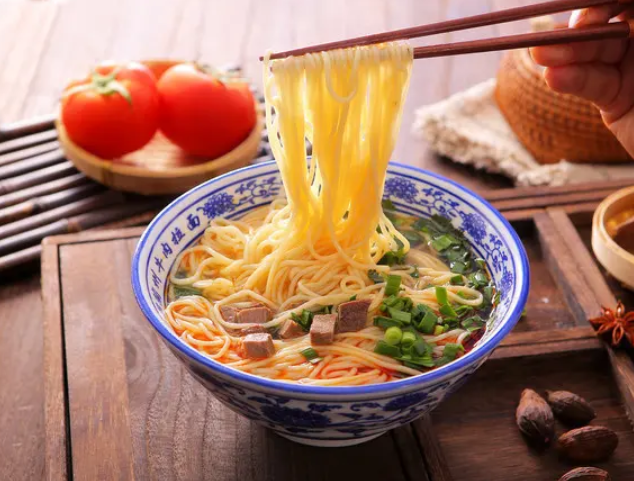 安康牛肉拉面馆加盟费大概需要多少钱?【5-10万投资详细预算表】