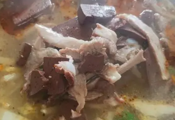 小县城开羊汤店赚钱吗？我开店3年亲身赚钱经验