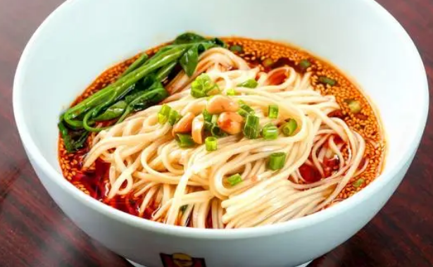 重庆小面馆加盟，让你轻松开店赚大钱