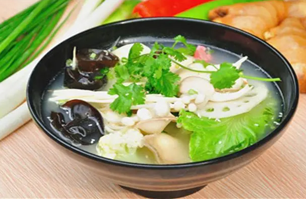 餐饮创业是否比打工收入更可观？揭开加盟麻辣烫店的真相！