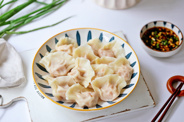 餐饮行业投资新选择，水饺加盟是否能带来丰厚回报？