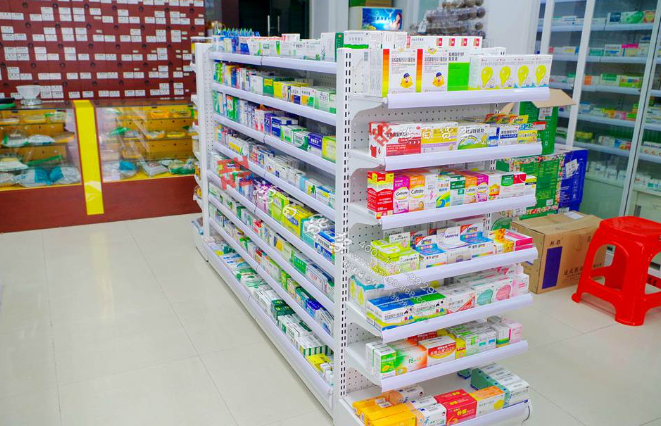 打造自己的药店品牌，深圳药店加盟需要什么条件？
