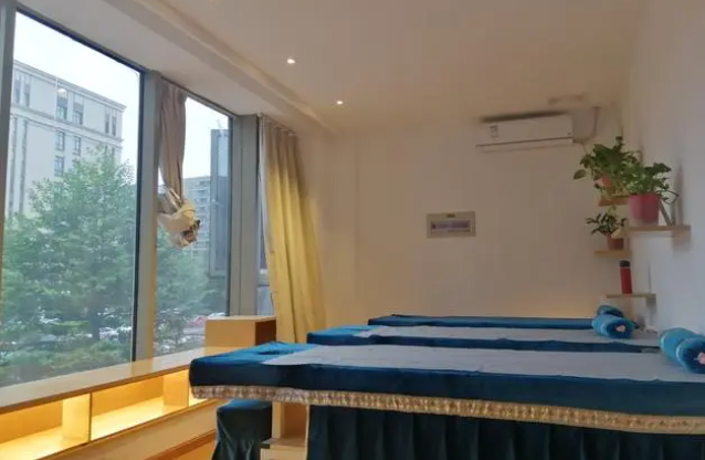 推拿养生馆加盟费多少钱合适？推拿养生馆值得加盟吗？