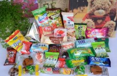 休闲零食加盟品牌选择？异地品牌与本地品牌优劣大比拼