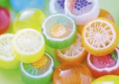 休闲食品加盟为何如此吸引人？市场和利润是关键