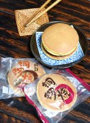 任性大学生弃高薪加盟零食店收获成功